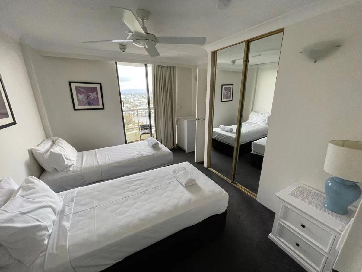 Alexander Holiday Apartments Gold Coast Exterior foto